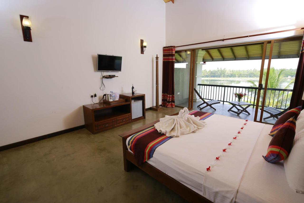 Diya Dahara Resort Yala Bagian luar foto