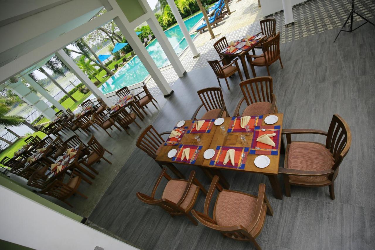 Diya Dahara Resort Yala Bagian luar foto