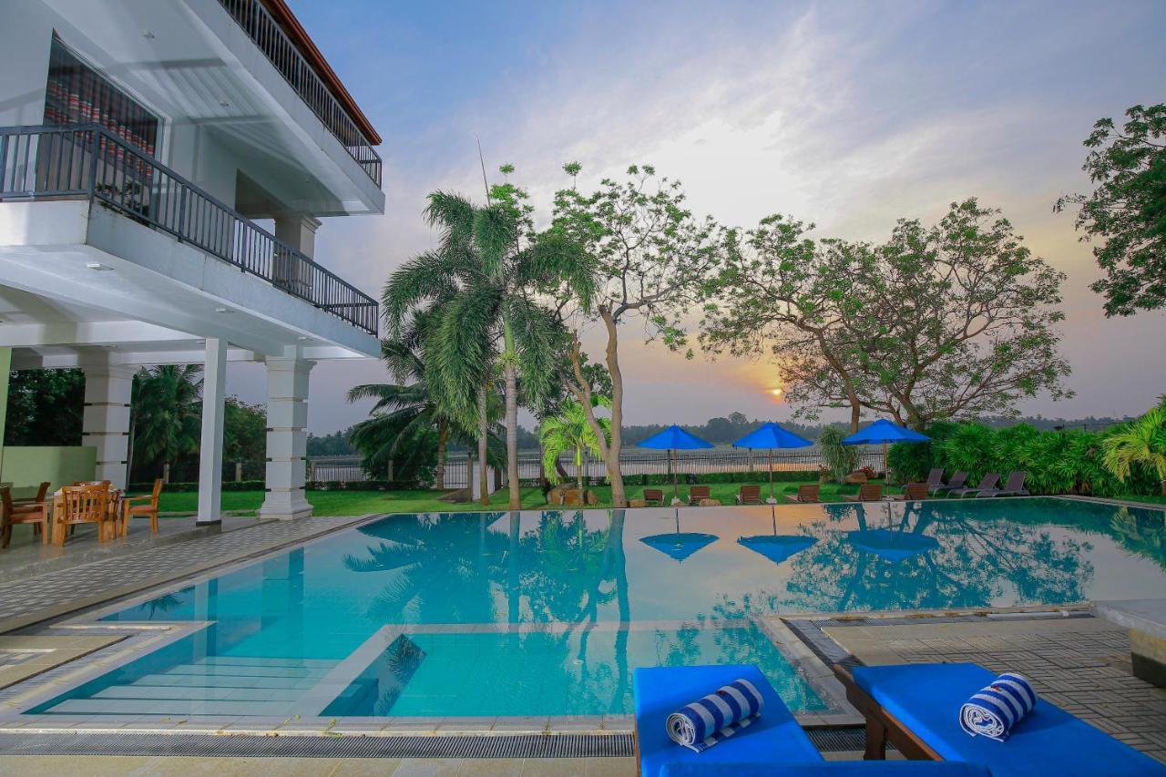 Diya Dahara Resort Yala Bagian luar foto