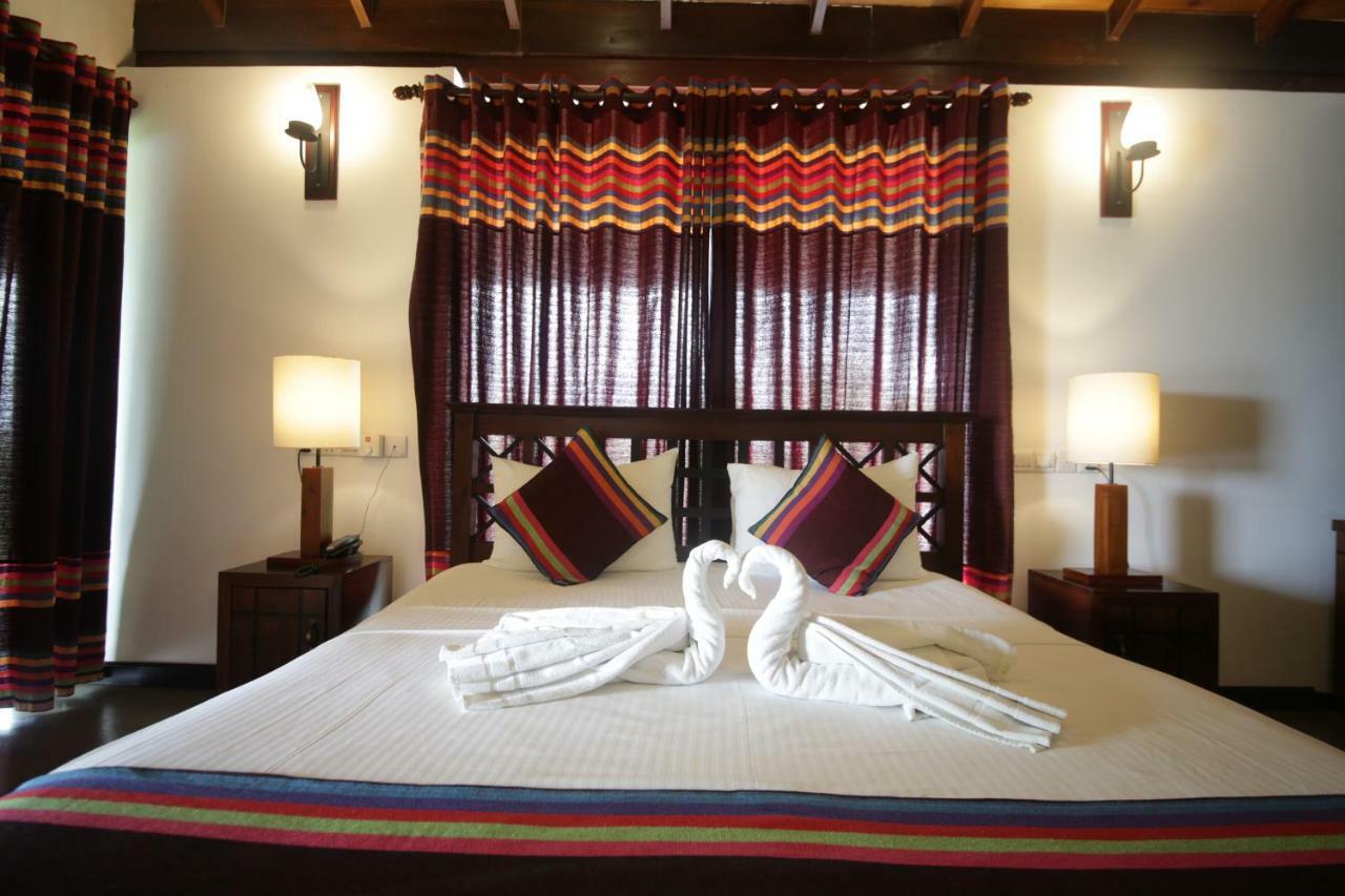 Diya Dahara Resort Yala Bagian luar foto