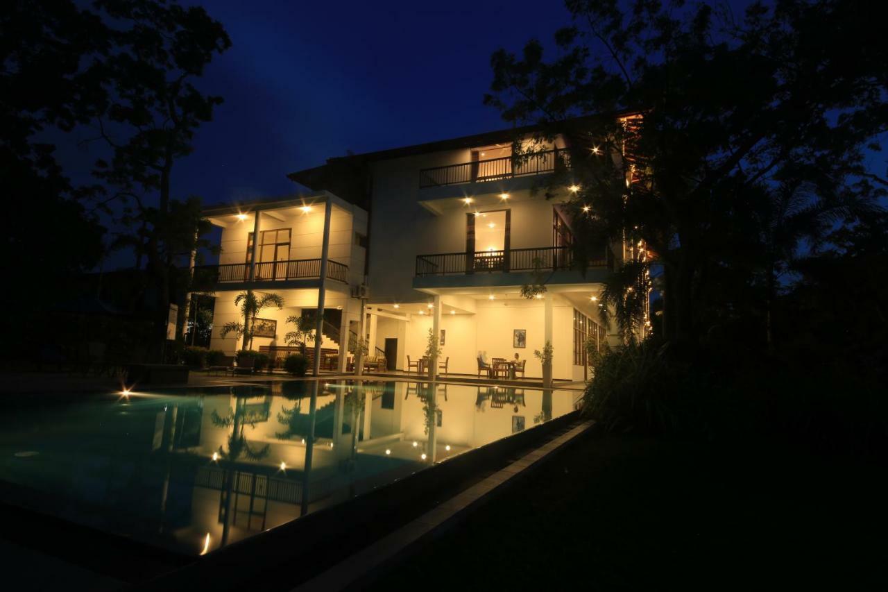 Diya Dahara Resort Yala Bagian luar foto